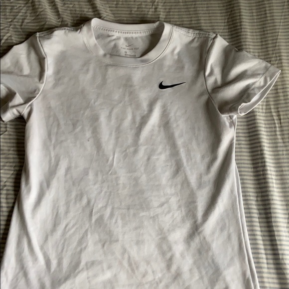 White nike tee - Picture 1 of 4